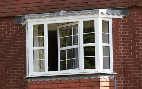 Tilt and turn window installation by Roofriendly