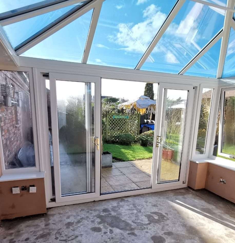 Inline patio door installation by Roofriendly