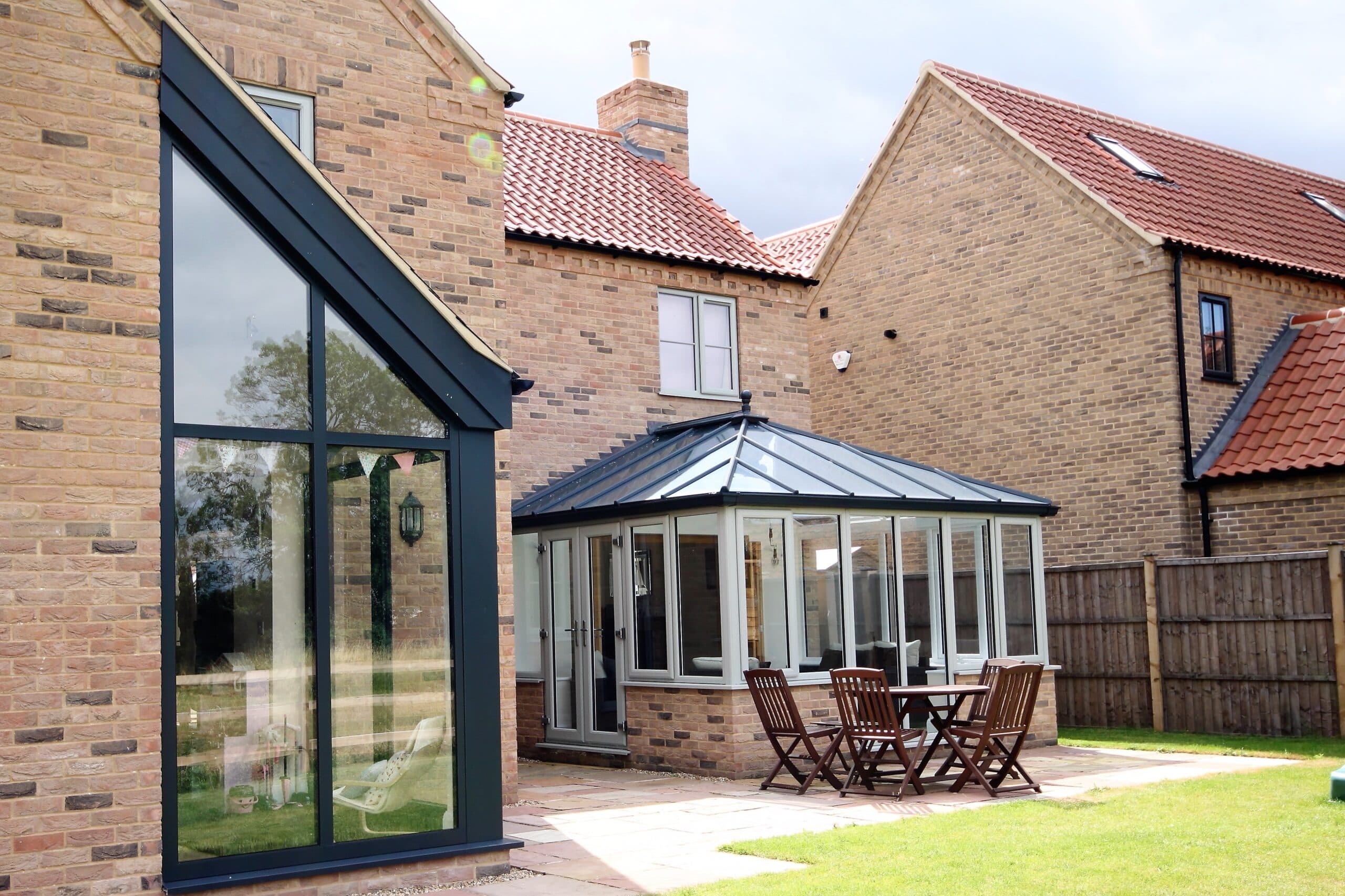 Why You Shouldn’t Ignore Foggy Double Glazing