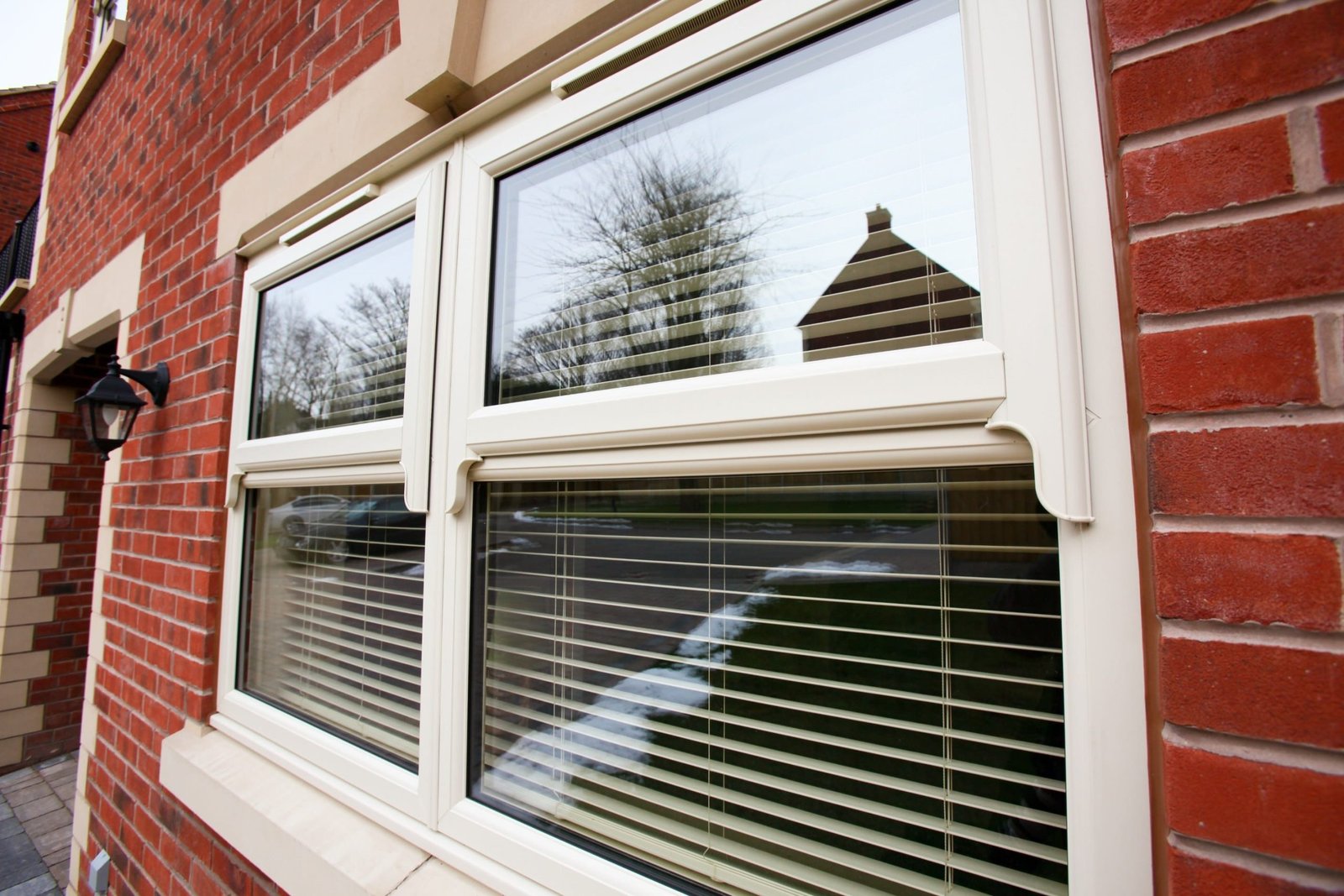 Sash horn casement window installation by Roofriendly