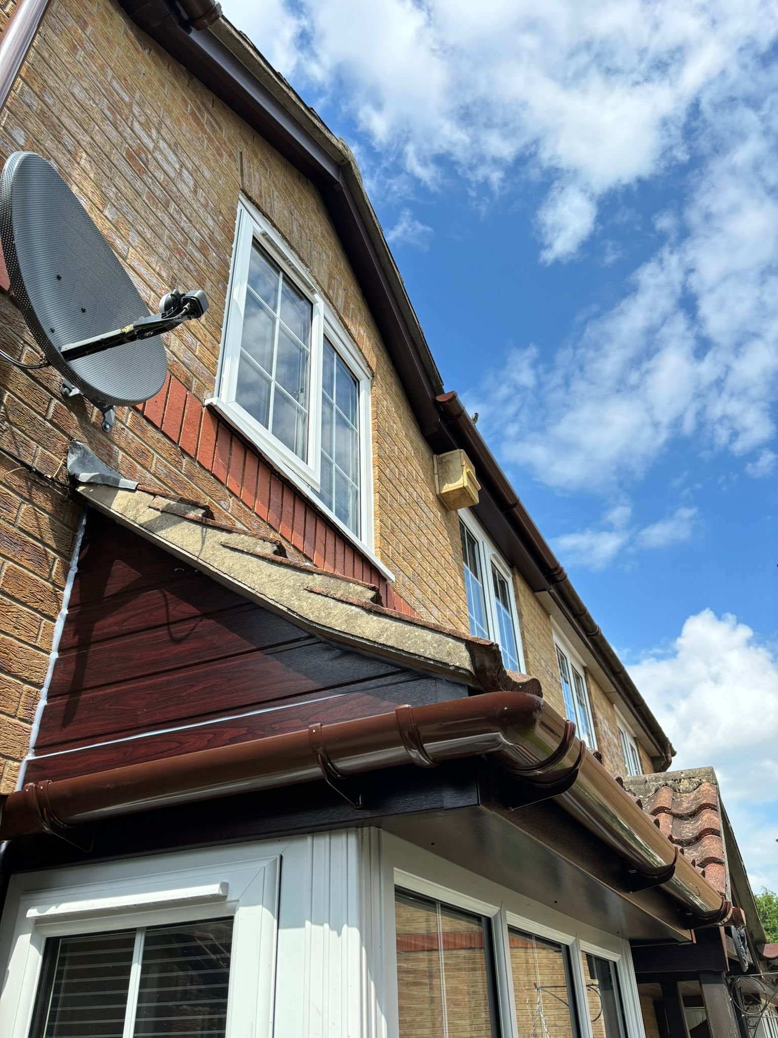 Soffit and fascia installation by Roofriendly