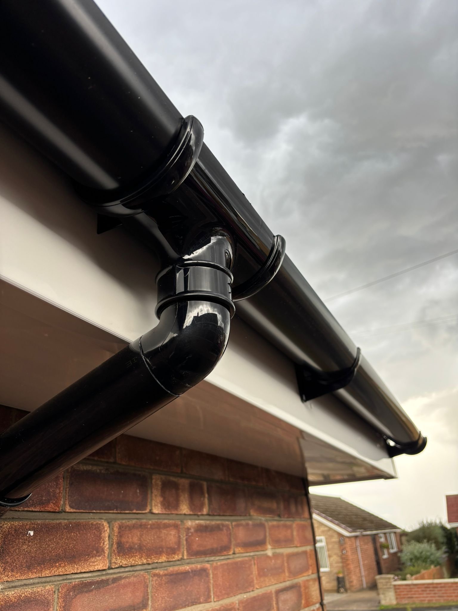 Guttering Upgrade for a Sleek New Look in Grantham 🏠✨