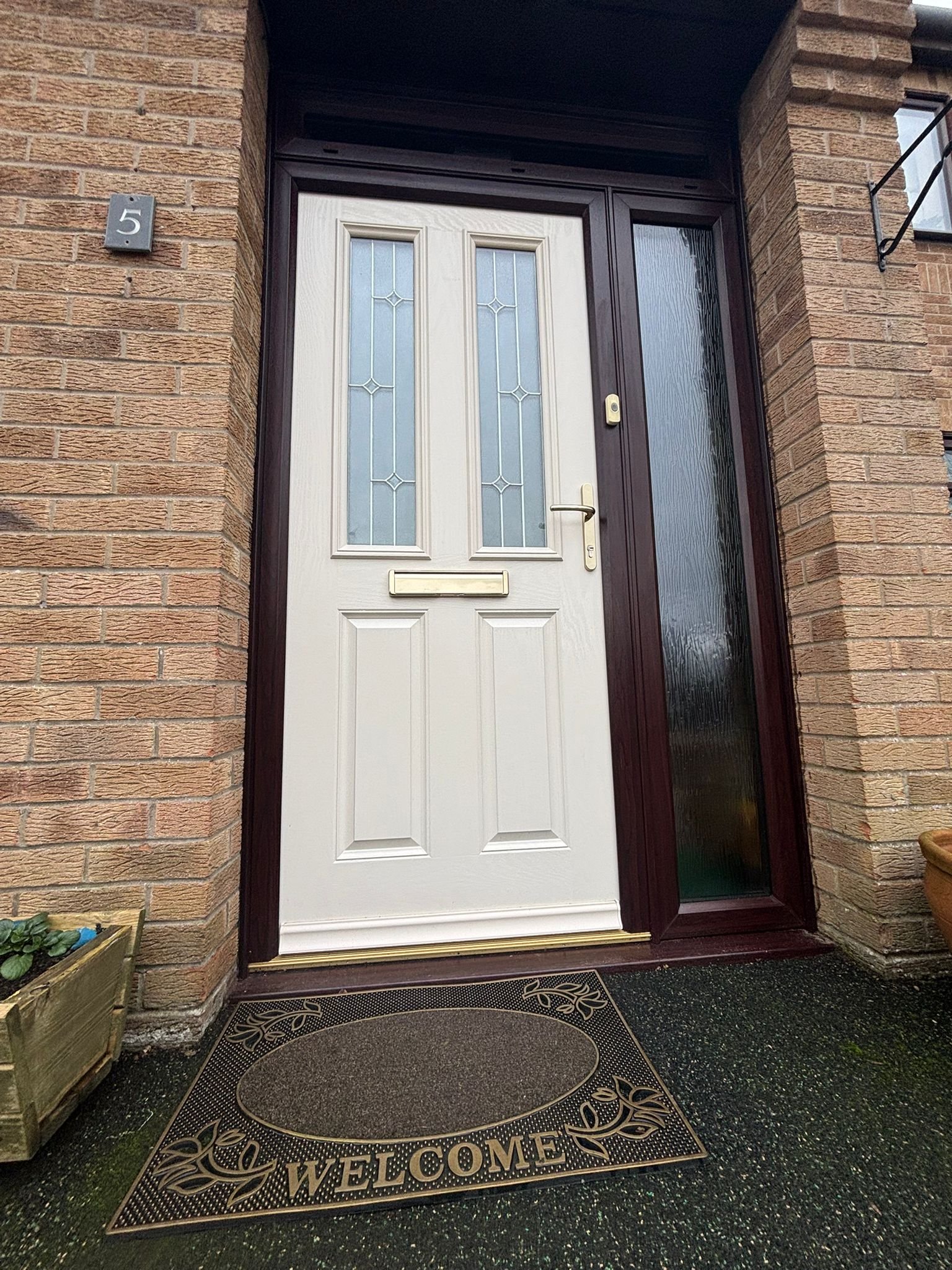 Transform Your Home with Roofriendly’s Expert Door Installation